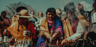 El 1 de agosto, la tierra tiene hambre: lo que el día de la Pachamama nos dice sobre quiénes somos