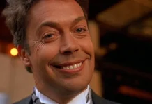Tim Curry: detrás del maquillaje siempre hubo un actor buscando algo más